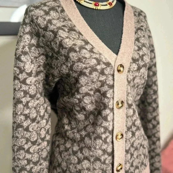 BNWT COACH Cardigan (Unisex) 100 percent wool - Picture 6 of 8